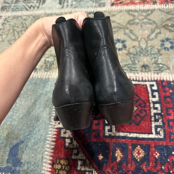 Golden Goose YOUNG Boots in Black - Picture 9 of 11